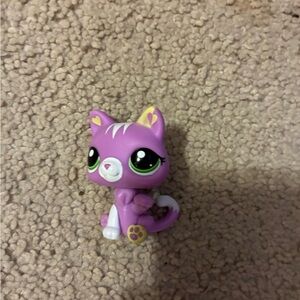 Purple and White Small Pet Figurine littlest pet shop